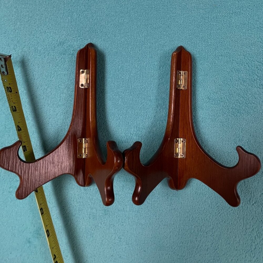 Set of 2 Wooden Plate Stands - Collectible Plates - Picture 3 of 10